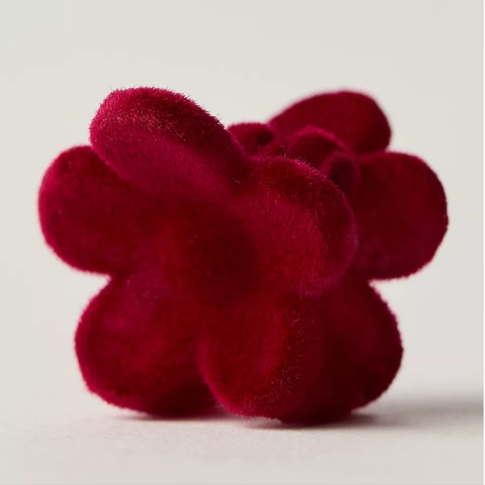 Nwt FP Burgandy Felt Flower Fuzzy Hair Claw Clip